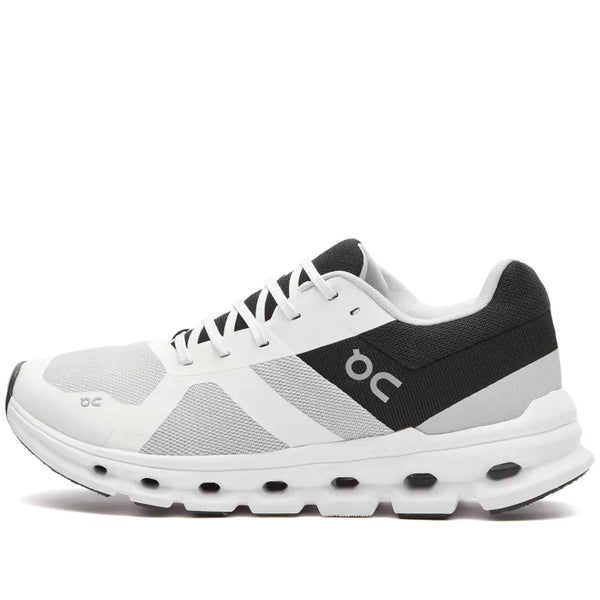 ON CLOUDRUNNER - WHITE / BLACK