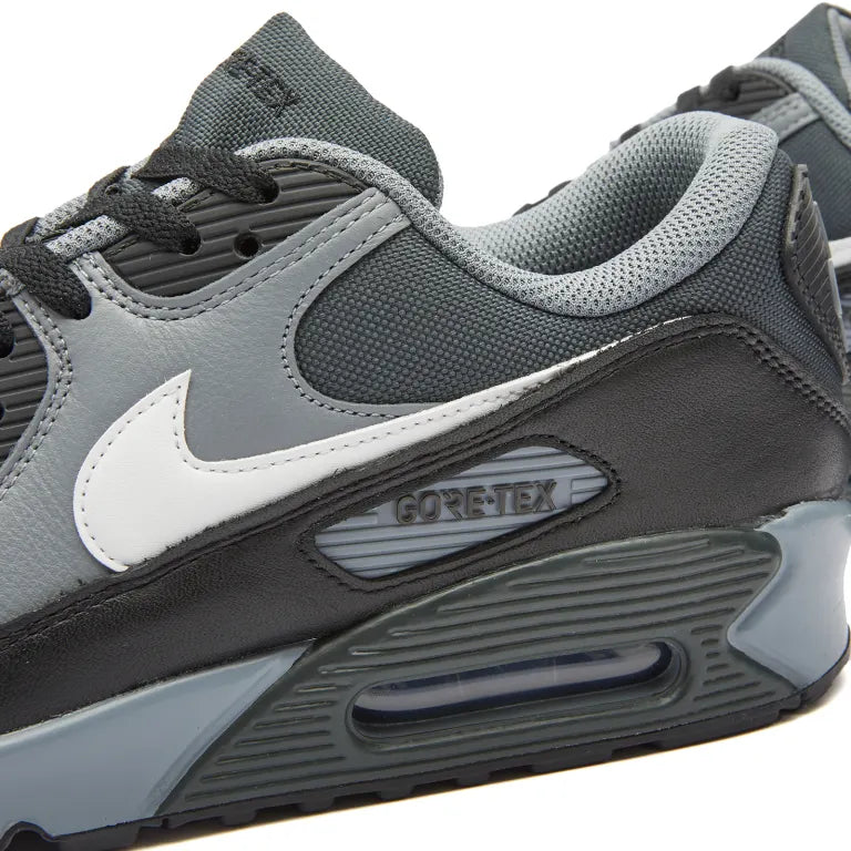 NIKE AIR MAX 90 GTX - BLACK / GREY