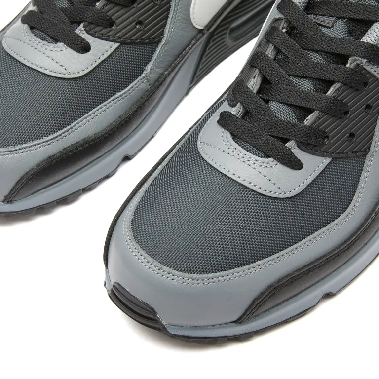 NIKE AIR MAX 90 GTX - BLACK / GREY