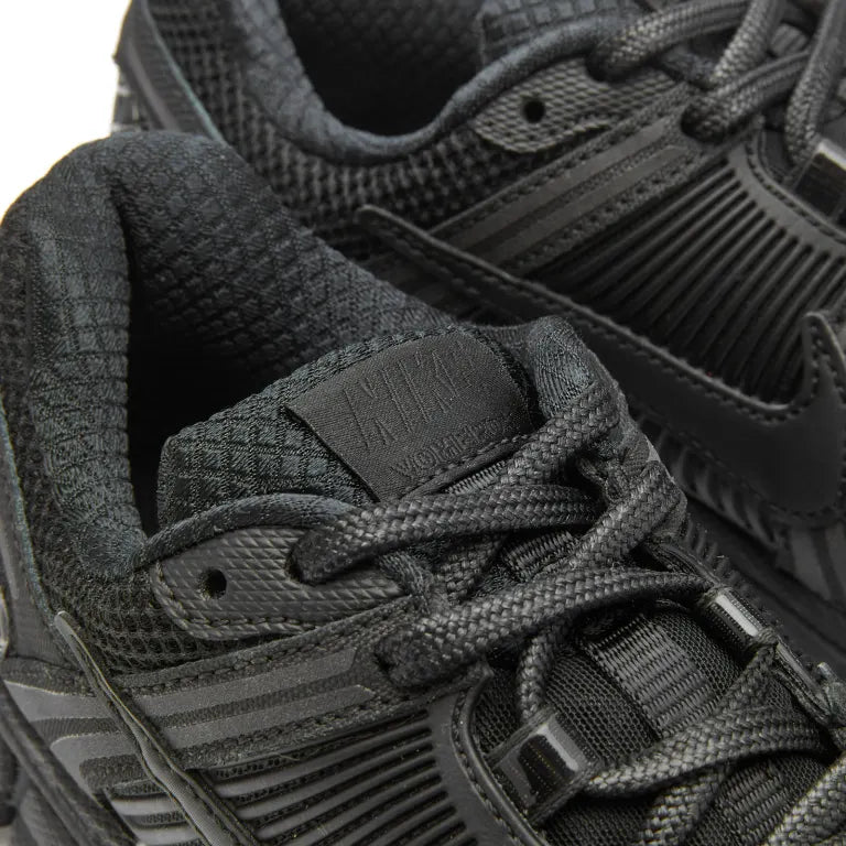 NIKE ZOOM VOMERO 5 - BLK / BLK