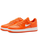 NIKE AIR FORCE 1 LOW RETRO - ORANGE / WHITE