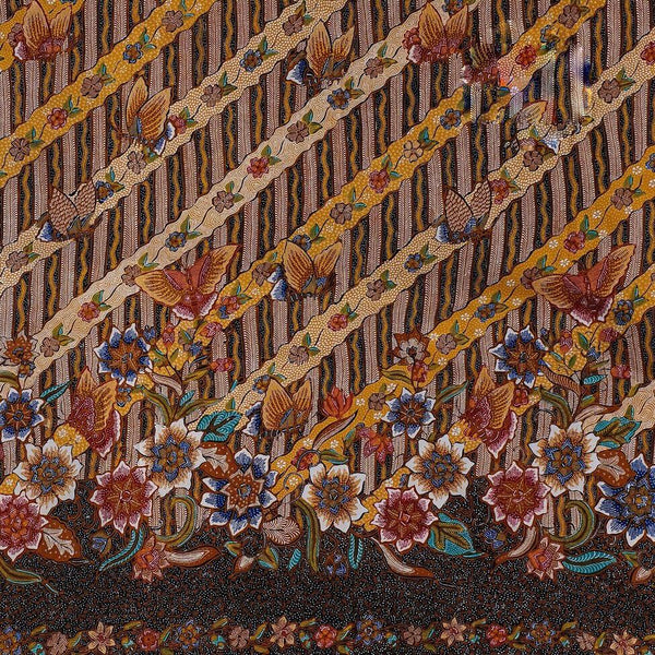 "Kupu Seritan" Motif Hand Drawn Indonesian Cotton Batik Tulis
