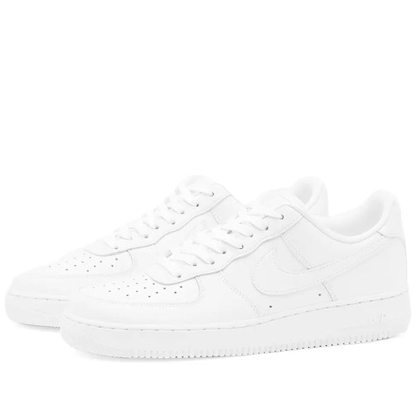 NIKE AIR FORCE 1 - TRIPLE WHITE