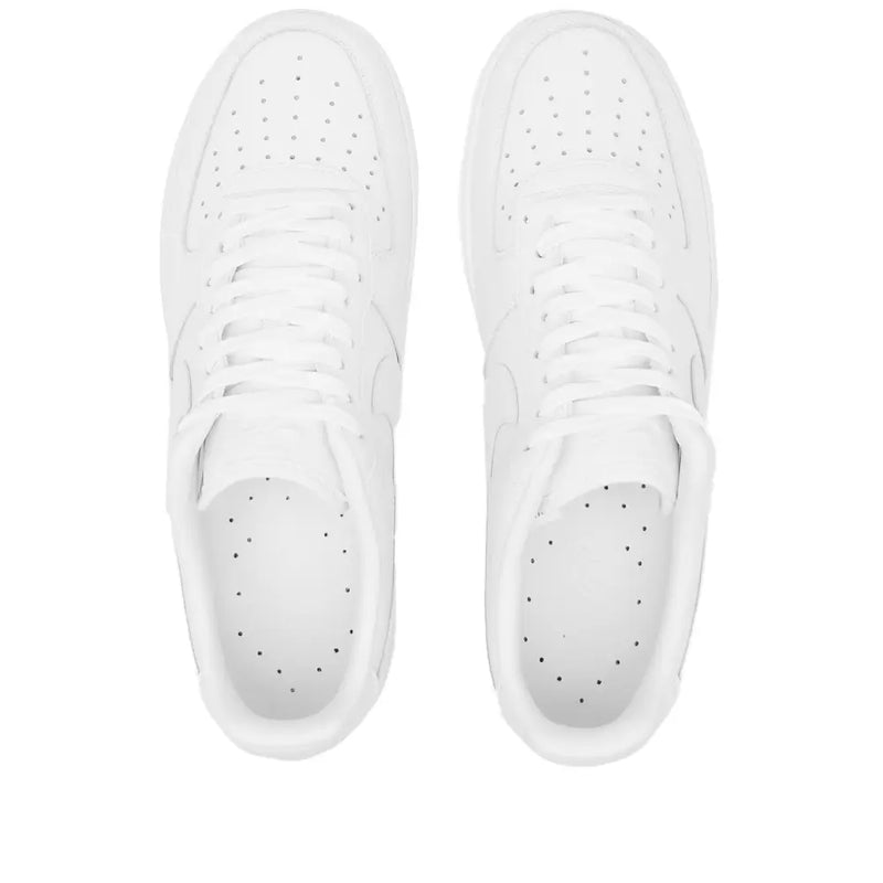 NIKE AIR FORCE 1 - TRIPLE WHITE