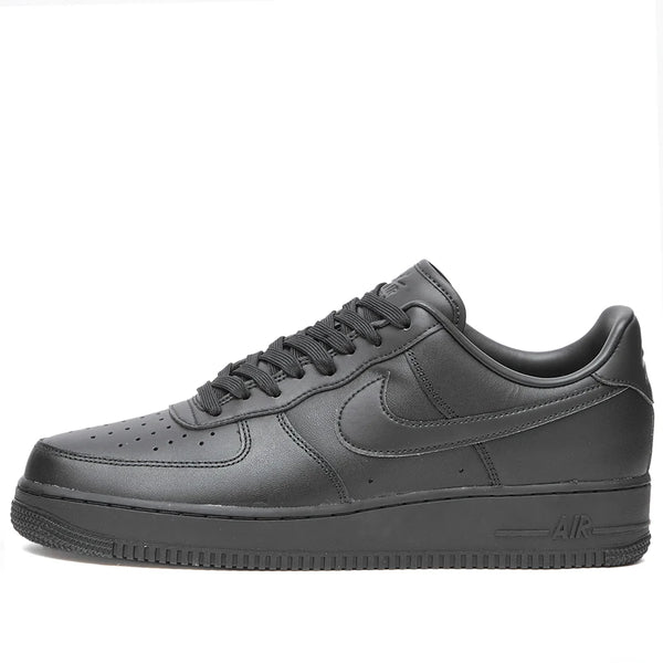 NIKE AIR FORCE 1 07 - BLACK / BLACK