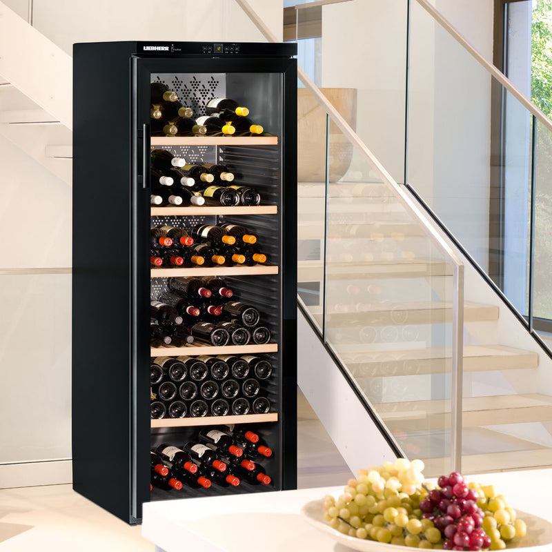 WKr 4211 Vinothek Wine Cabinet